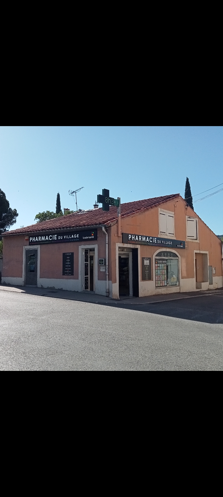 Pharmacie du Village